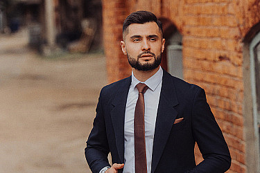 Мужской костюм двойка черного цвета